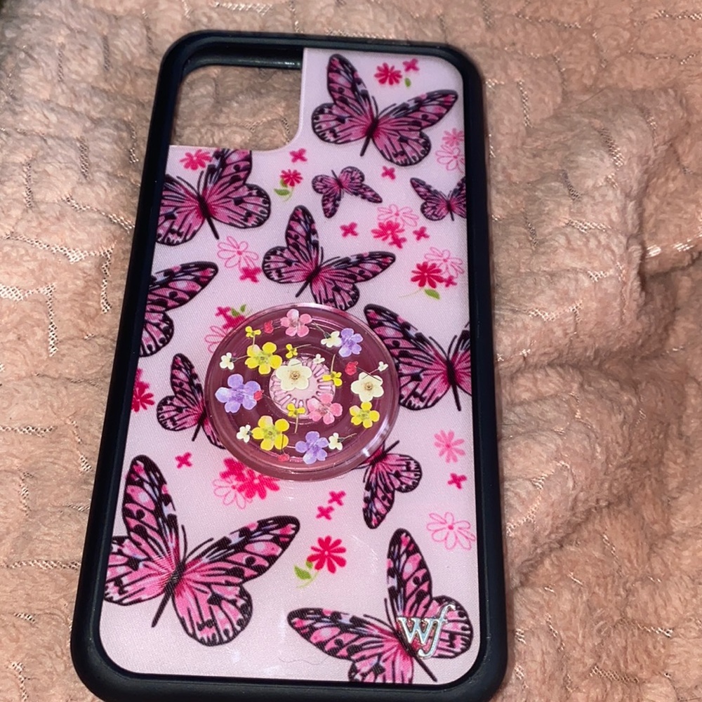 11 pro max wildflower case!!